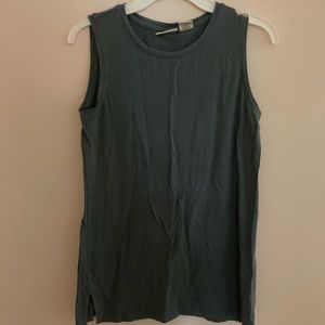 Mercer & Madison tank top.